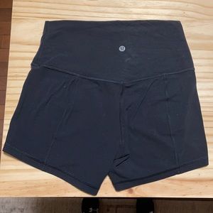LuluLemon 4” align shorts